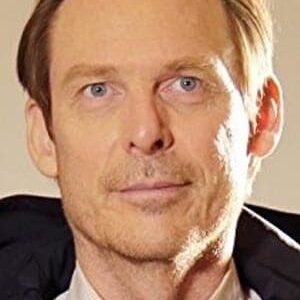 تصویر هنرمند Darren Grosvenor