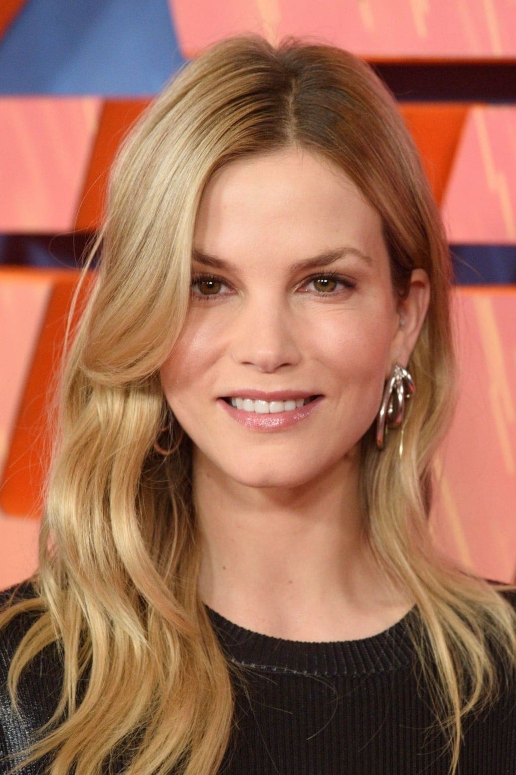 تصویر هنرمند Sylvia Hoeks