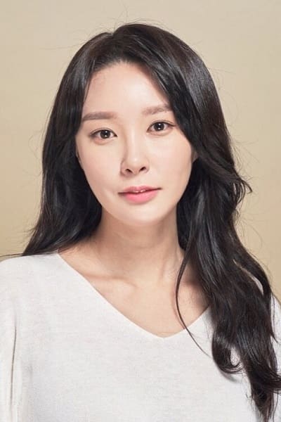 تصویر هنرمند Bae Jin-ah