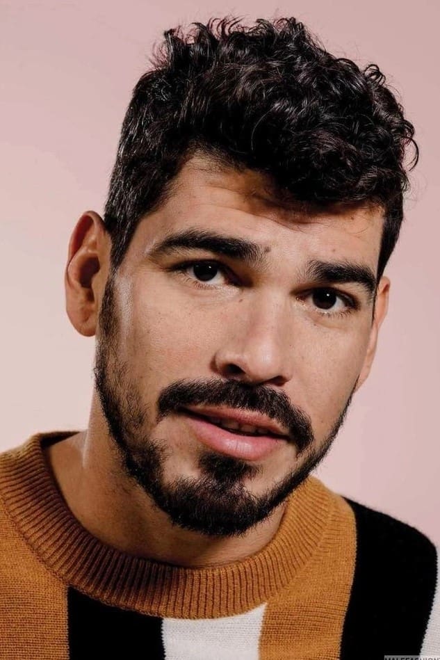 تصویر هنرمند Raúl Castillo