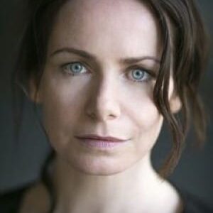 تصویر هنرمند Clare Calbraith