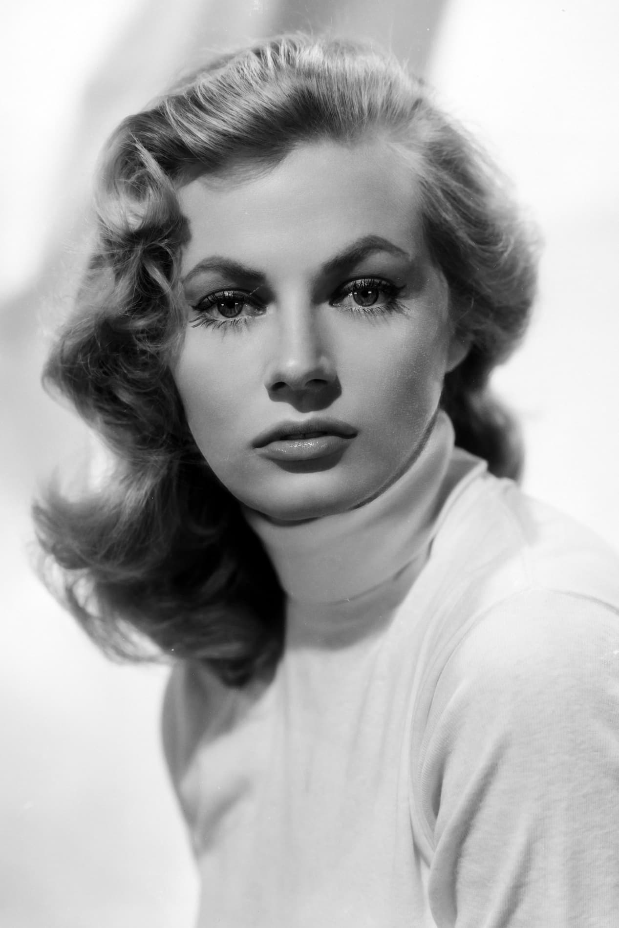 تصویر هنرمند Anita Ekberg