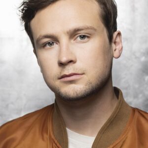 تصویر هنرمند Logan Miller