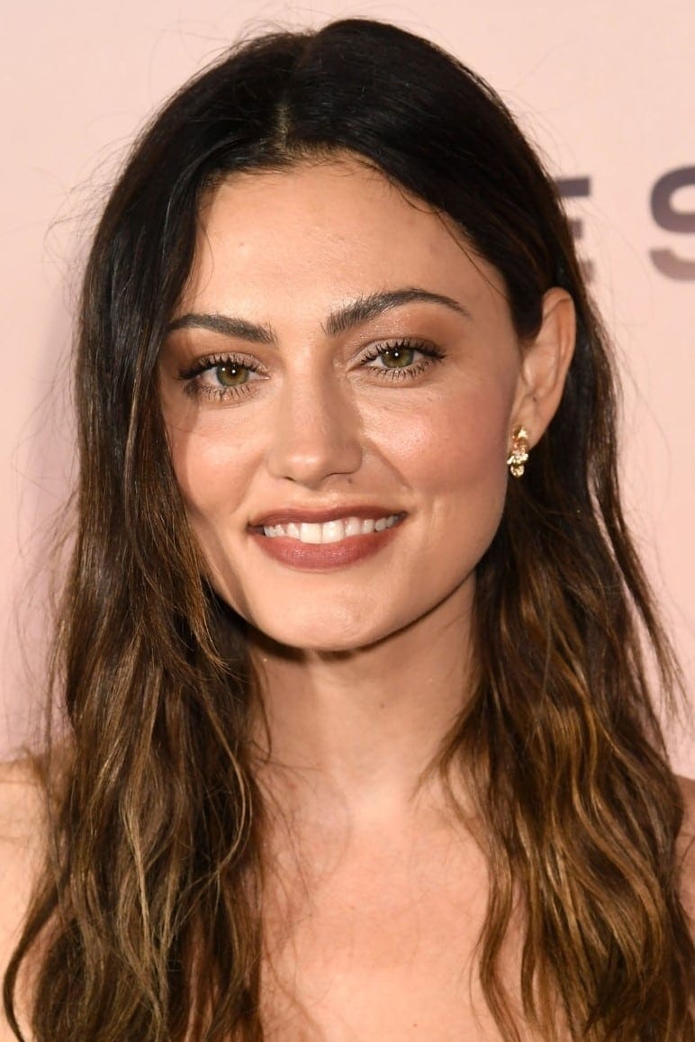 تصویر هنرمند Phoebe Tonkin