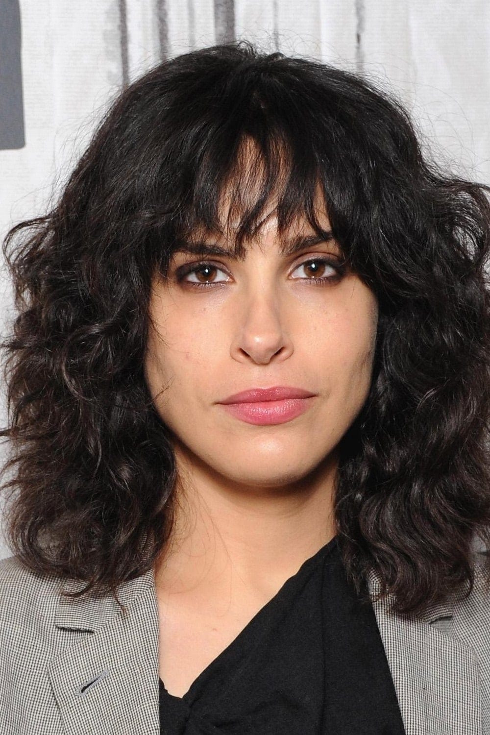 تصویر هنرمند Desiree Akhavan