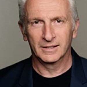 تصویر هنرمند Crispin Letts