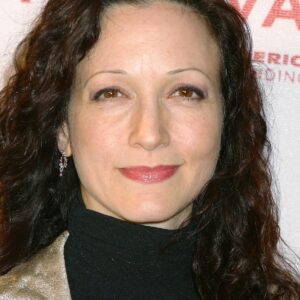 تصویر هنرمند Bebe Neuwirth