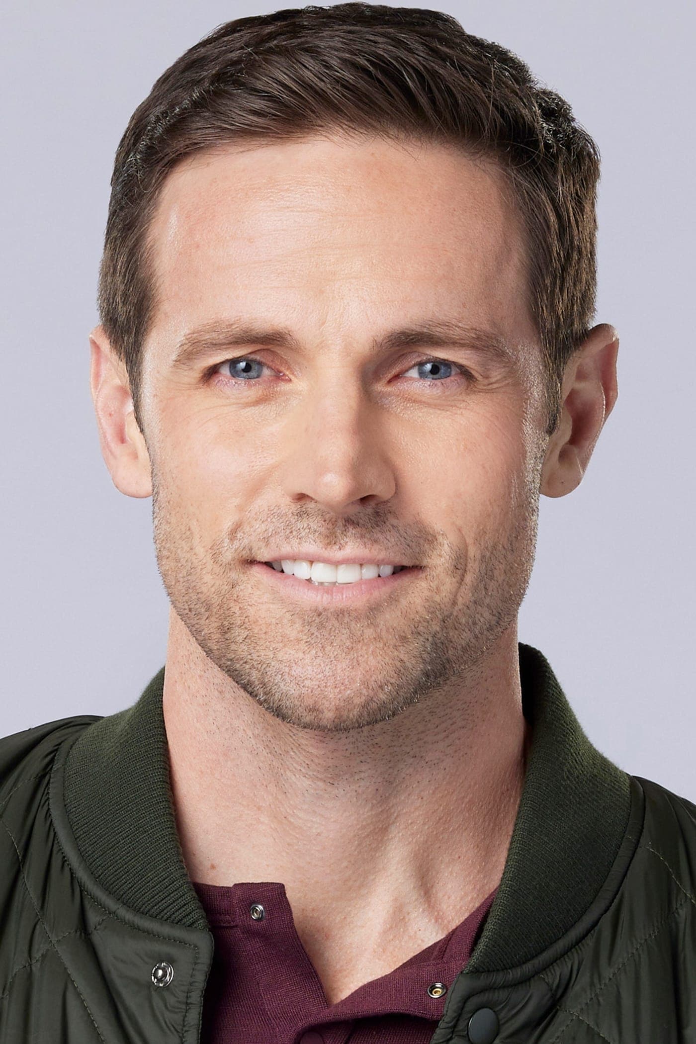 تصویر هنرمند Dylan Bruce