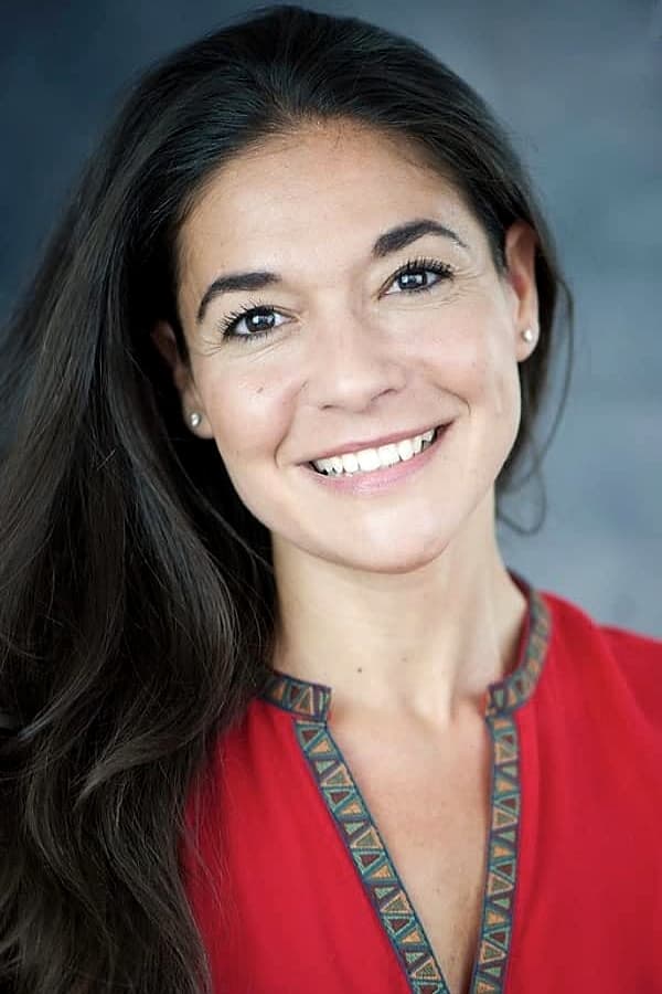 تصویر هنرمند Teresa Cendon-Garcia