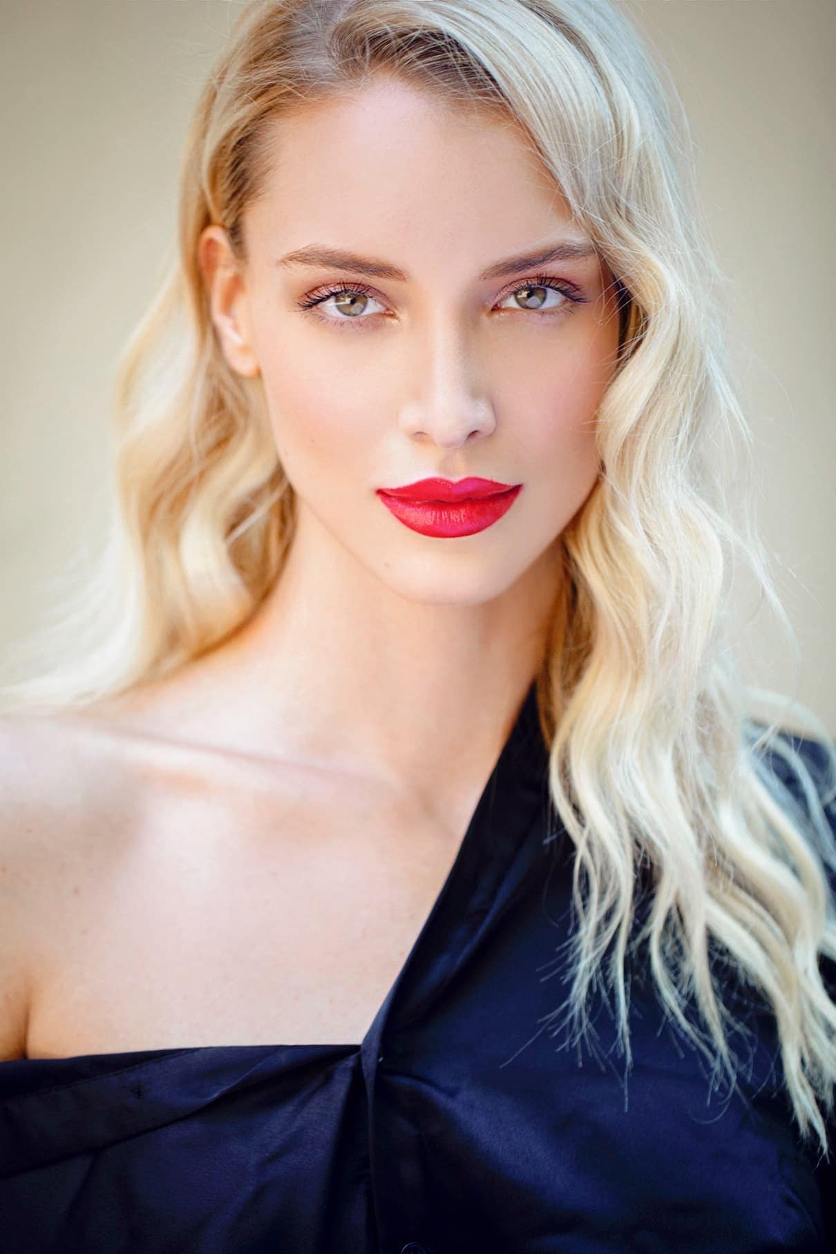 تصویر هنرمند Ema Kovac