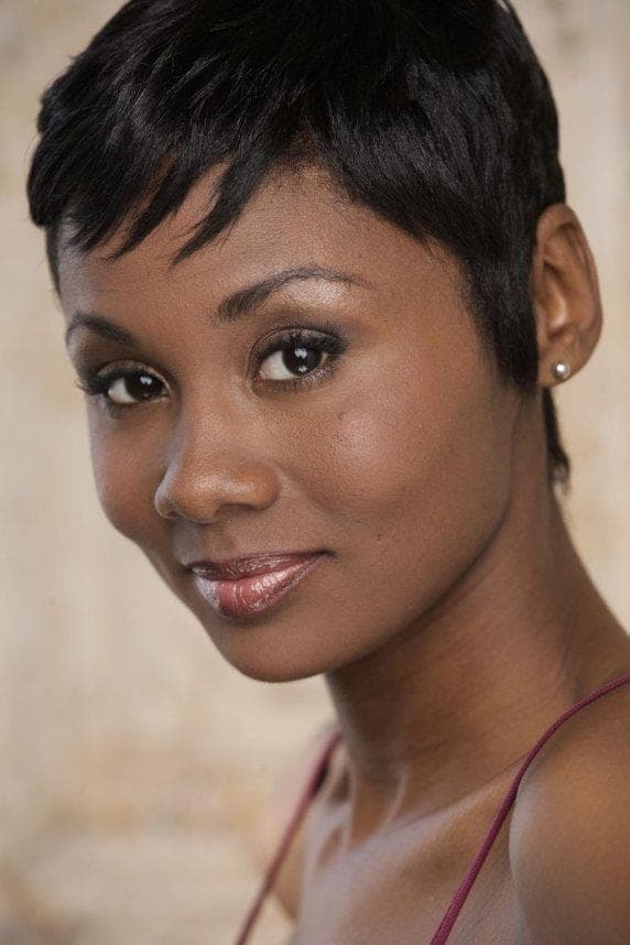 تصویر هنرمند Emayatzy Corinealdi