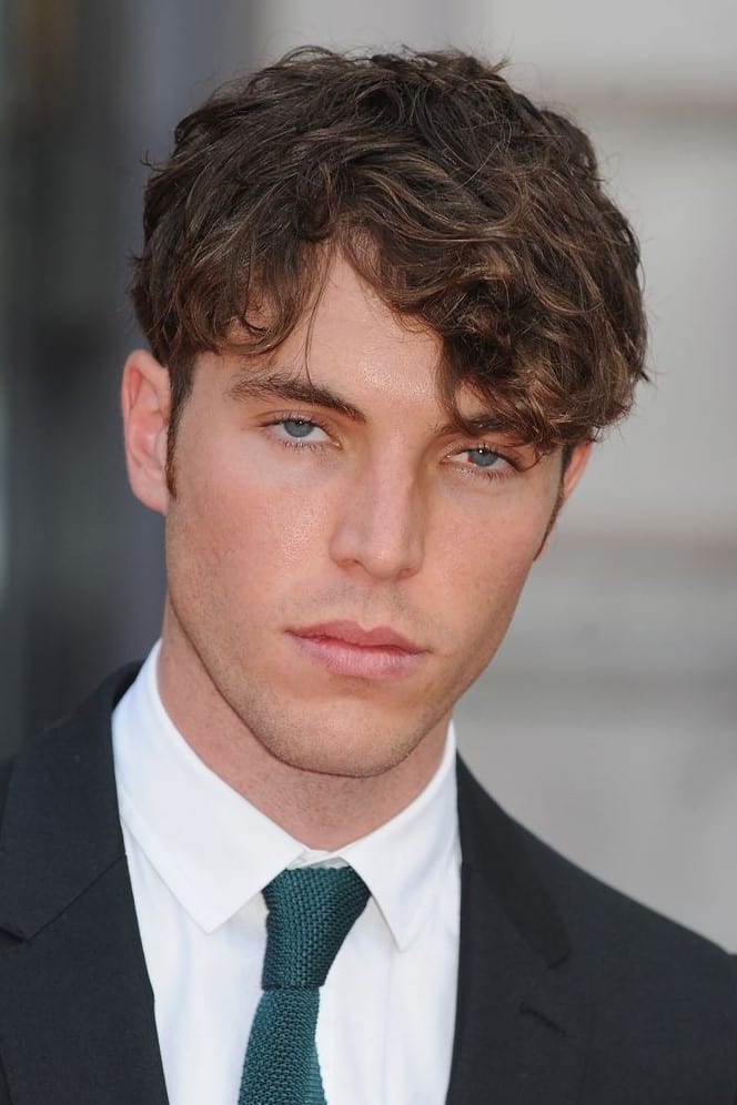 تصویر هنرمند Tom Hughes