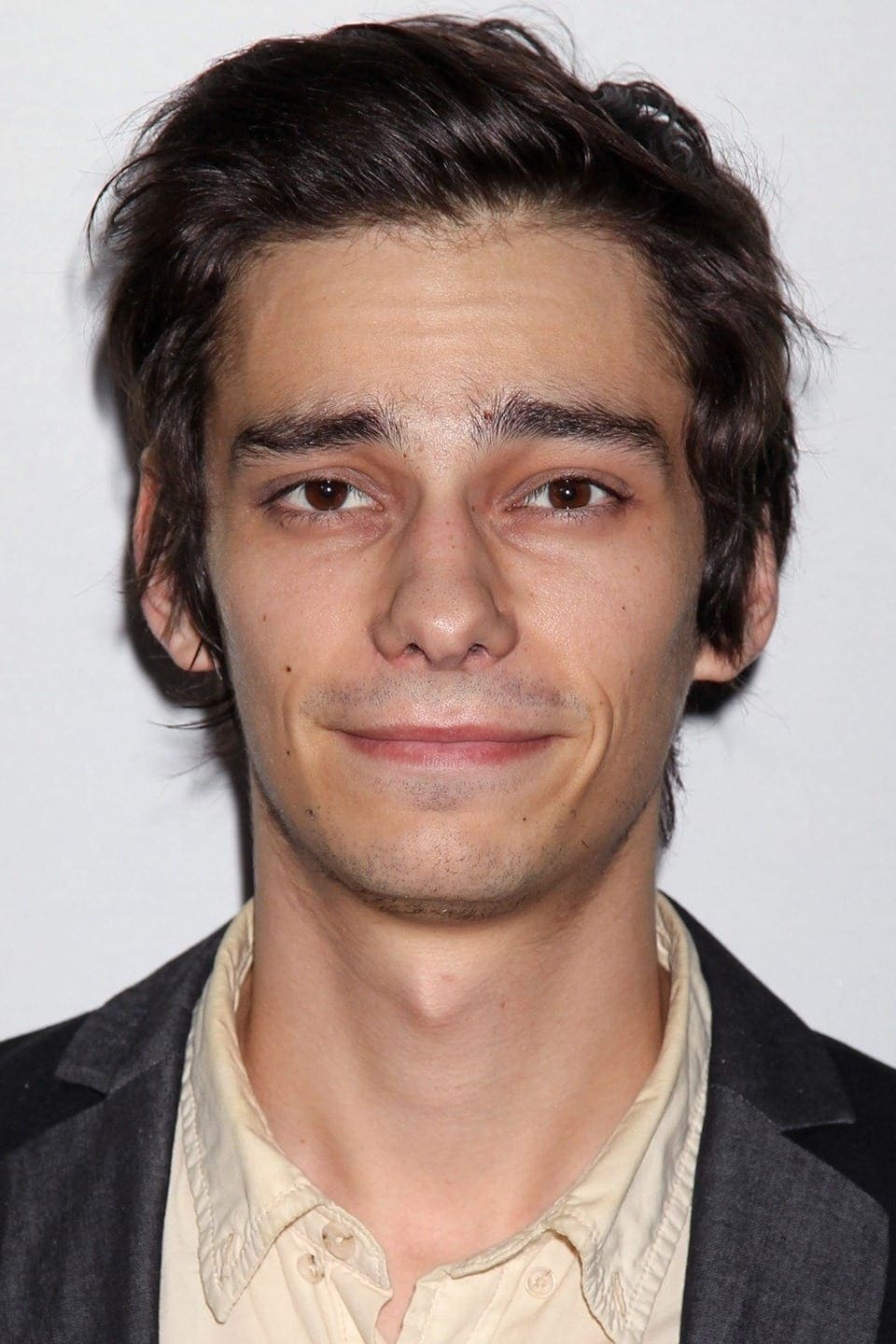 تصویر هنرمند Devon Bostick