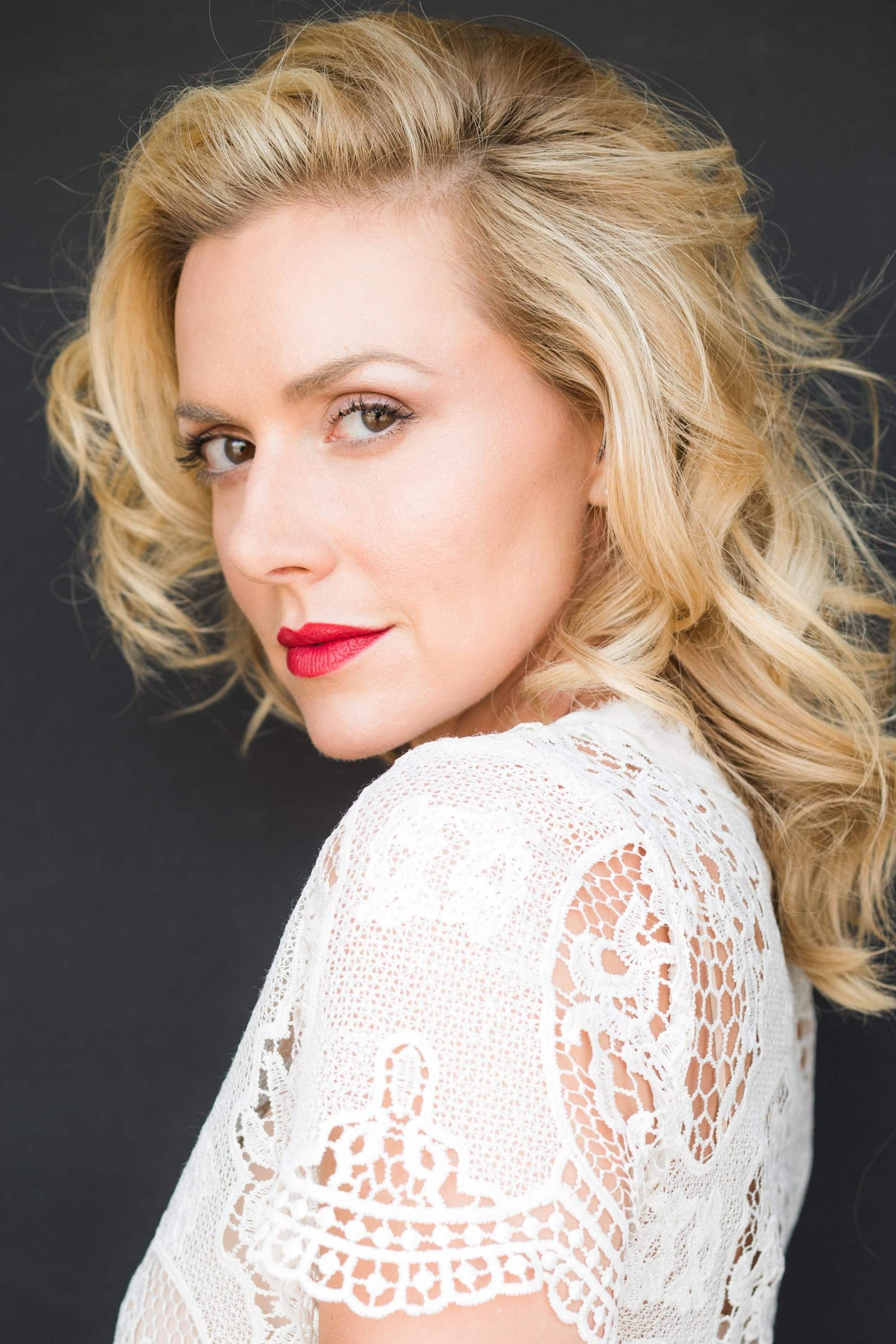 تصویر هنرمند Allison McAtee