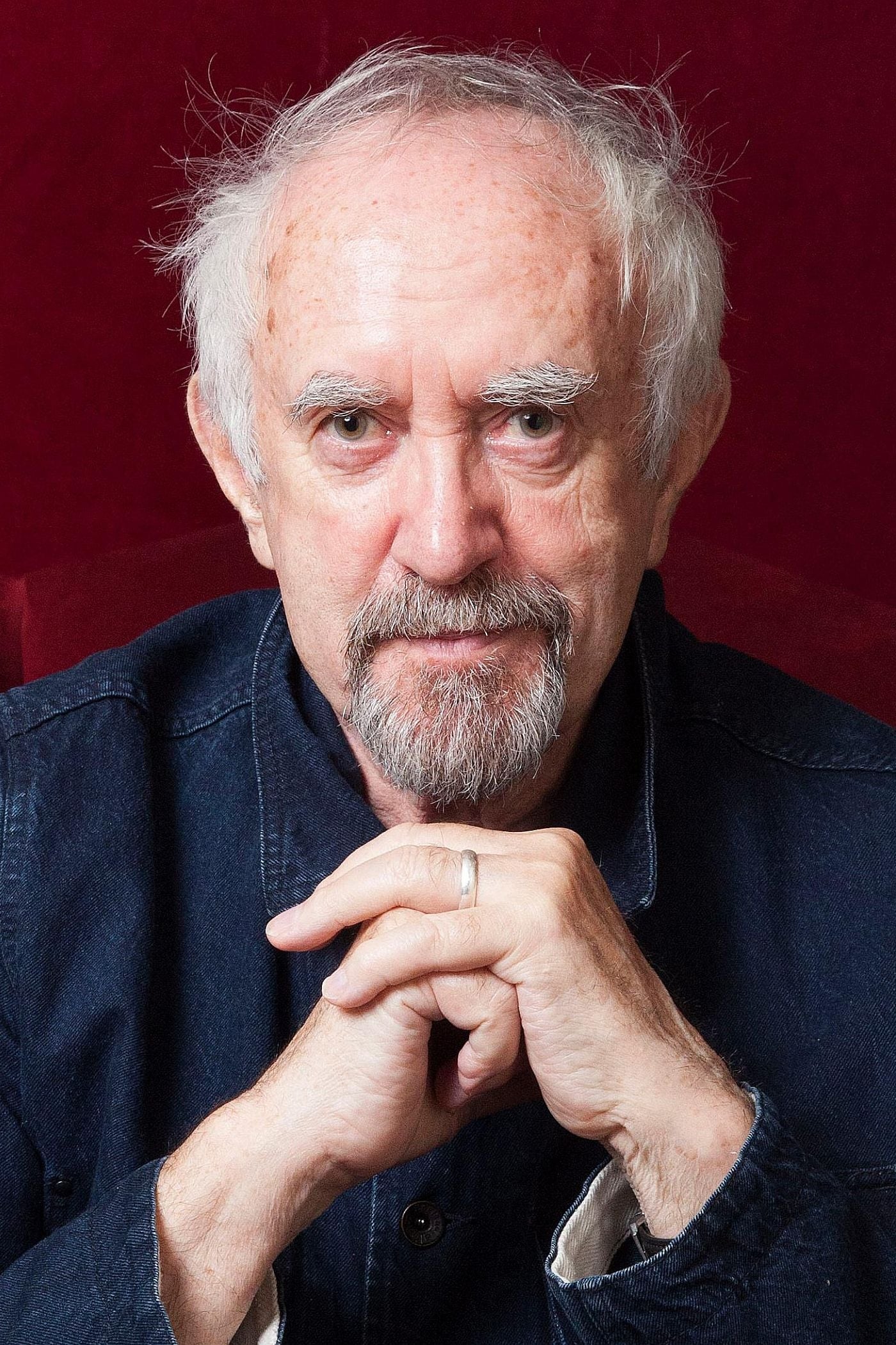 تصویر هنرمند Jonathan Pryce