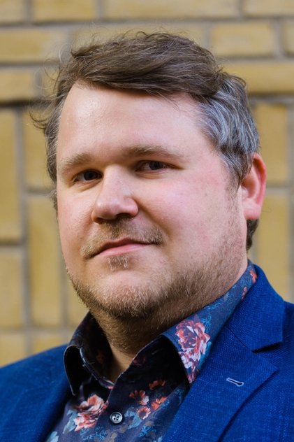 björn meyer 9Bm4iM2DXgAna9vWf1mhYCoIIpX