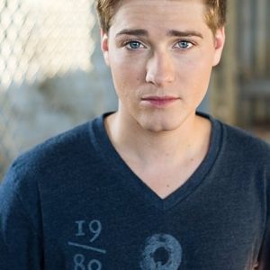 تصویر هنرمند Travis Turner