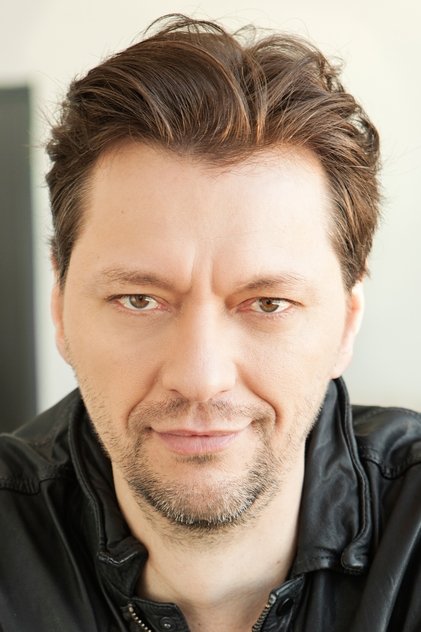 تصویر هنرمند Hugo Giroux