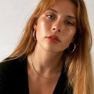 تصویر هنرمند Mia Tomlinson