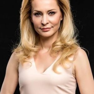 تصویر هنرمند Neşe Baykent