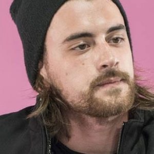 تصویر هنرمند Gellért Kádár L.