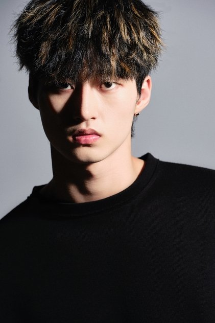 تصویر هنرمند Joo Yoon-chan