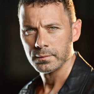 تصویر هنرمند Cengiz Dervis