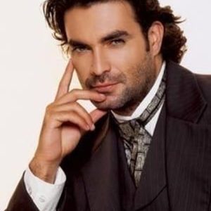 تصویر هنرمند Mauricio Islas