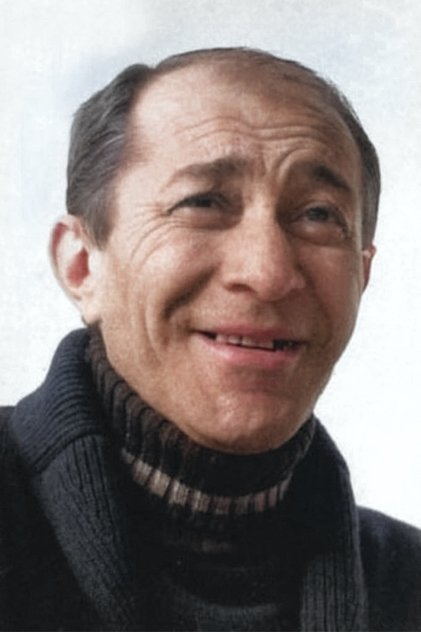 ertem eğilmez