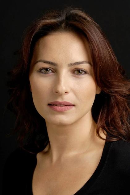 ayça bingöl aaohH9jgiiSPyJyZ39m2ZSMVdZ1