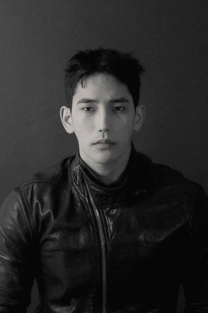 yuk jun-seo gmrrMNZU1Ck5KfdqOhA9uRo3Xt9