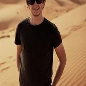 تصویر هنرمند Toby Nowlan