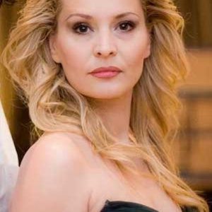 تصویر هنرمند Neşe Beykent