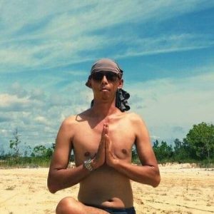 تصویر هنرمند Gunawan Raharja