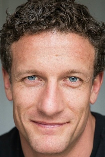 mike edward orm1VIRahCuSrfw5mpcbWSeUzDG
