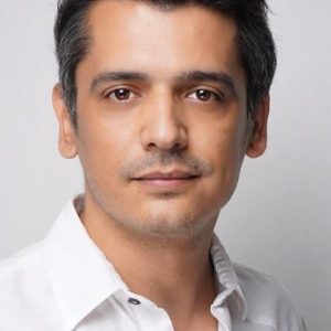 تصویر هنرمند Osman Akça