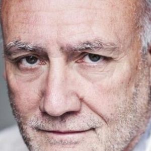 تصویر هنرمند Robert Gwilym