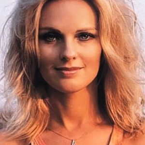 تصویر هنرمند Angel Tompkins