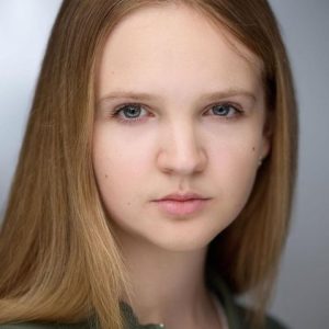 تصویر هنرمند Anya Cooke