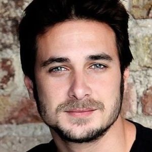 تصویر هنرمند Tarık Uğur Özenbaş