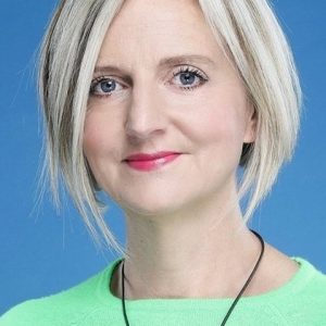 تصویر هنرمند Marianne Elliott