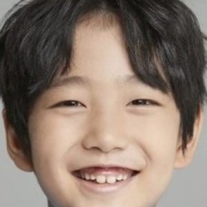 تصویر هنرمند Kang Ji-yong