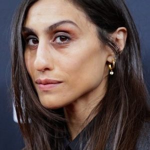 تصویر هنرمند Durga Chew-Bose