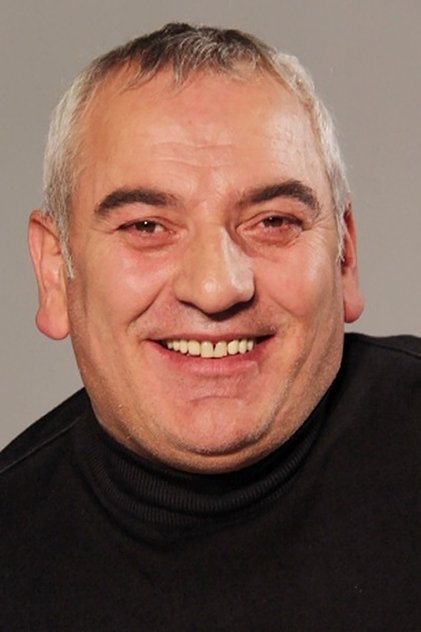 تصویر هنرمند Abidin Yerebakan