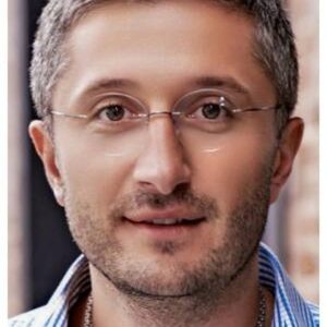 Photo of artist Boris Khanchalyan