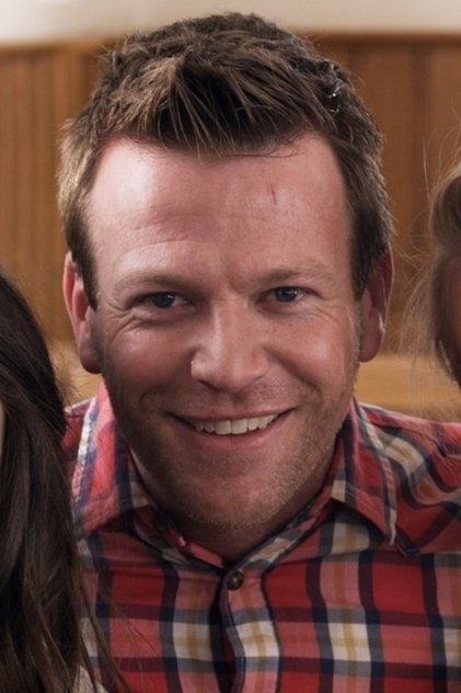 Photo of artist John Lyde