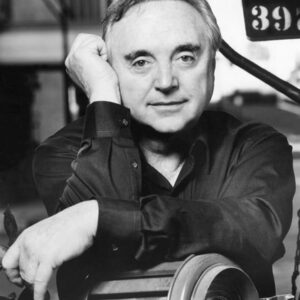 Photo of artist Warren Adler