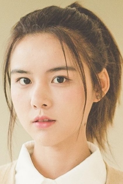 Photo of artist Liao Yuchen