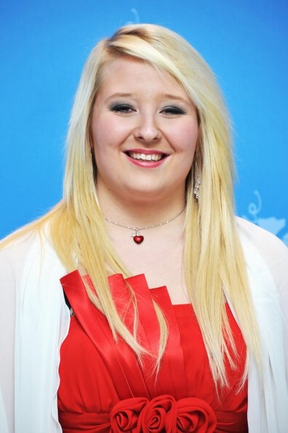 Photo of artist Melanie Lenz