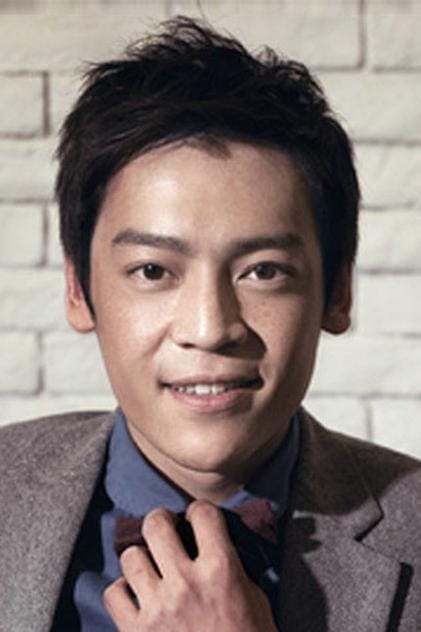 Photo of artist Wang Ziyi